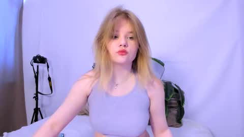 hi Im Mina  online show from March 6, 2025, 6:08 am