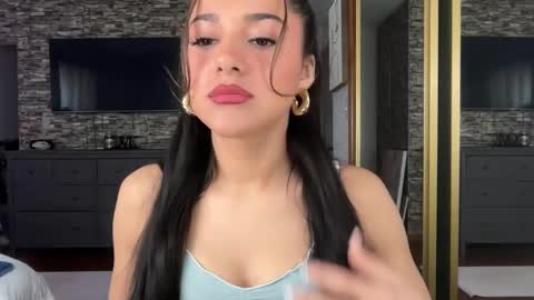 Snapshot of minahoneyy38 chatting on February 7, 2026, 2:10 pm Mina online show from February 7, 2026, 2:10 pm