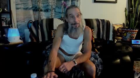 mindphuk online show from February 5, 2025, 5:09 am