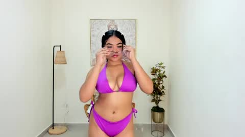 Snapshot of mindy_claker chatting on June 2, 2026, 12:18 pm Mindy online show from June 2, 2026, 12:18 pm