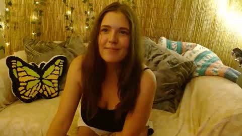 Snapshot of mindymounds chatting on October 21, 2025, 7:09 am Mindy online show from October 21, 2025, 7:09 am