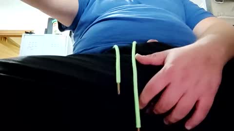 Snapshot of minecraftpickaxe chatting on December 13, 2024, 3:32 pm minecraftpickaxe online show from December 13, 2024, 3:32 pm