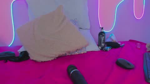 Mingie online show from January 18, 2025, 5:37 pm