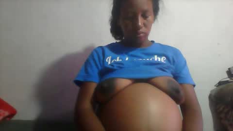 Snapshot of minie4tina chatting on March 15, 2026, 10:32 am Minie4Tina online show from March 15, 2026, 10:32 am