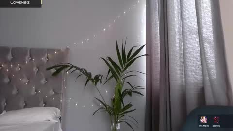 Snapshot of minikunis chatting on December 18, 2025, 7:53 pm Mini Mila Kunis ft Ashton Katchero. Follow me to stay in touch online show from December 18, 2025, 7:53 pm