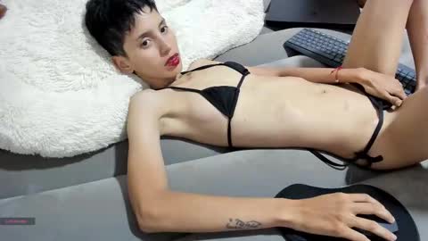 Loly online show from October 18, 2025, 11:49 pm