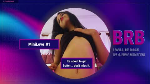 minilove_01 online show from May 11, 2026, 4:04 pm
