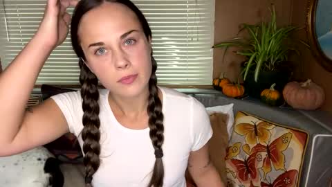 Snapshot of minimaggie chatting on September 23, 2025, 6:33 pm minimaggie online show from September 23, 2025, 6:33 pm