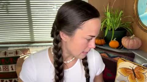 Snapshot of minimaggie chatting on October 21, 2025, 5:46 pm minimaggie online show from October 21, 2025, 5:46 pm