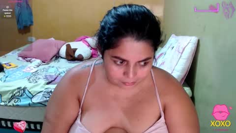 Snapshot of minnie_bbw69 chatting on October 30, 2025, 12:01 am Andrea online show from October 30, 2025, 12:01 am