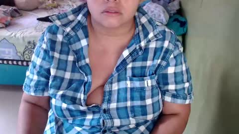 Snapshot of minnie_bbw69 chatting on May 6, 2026, 11:04 am Andrea online show from May 6, 2026, 11:04 am