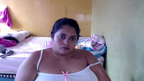 Snapshot of minnie_bbw69 chatting on May 17, 2026, 12:12 pm Andrea online show from May 17, 2026, 12:12 pm