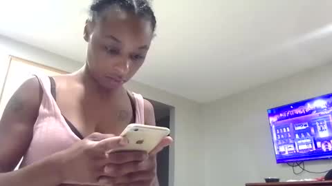 minniehunney online show from October 6, 2025, 11:40 am