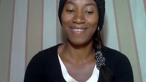 minouch211907 online show from January 14, 2025, 6:07 pm