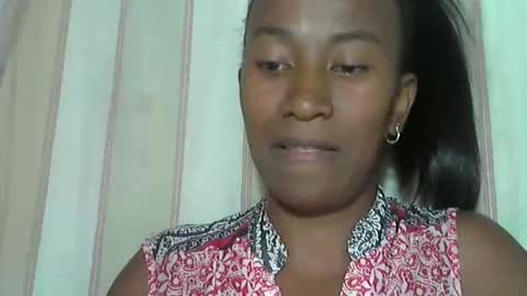 minouch211907 online show from February 9, 2026, 7:23 am