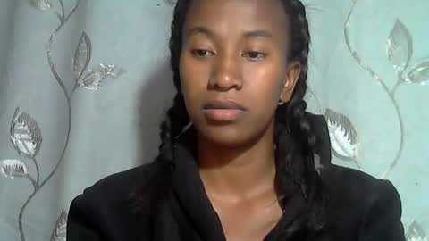 minouch211907 online show from April 8, 2026, 6:46 am