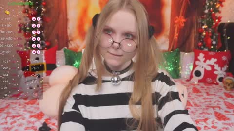 Snapshot of minx_girll chatting on December 7, 2024, 6:21 am Vikki online show from December 7, 2024, 6:21 am