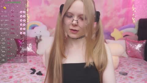 Snapshot of minx_girll chatting on February 2, 2025, 6:15 am Vikki online show from February 2, 2025, 6:15 am