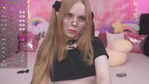 Snapshot of minx_girll chatting on March 3, 2025, 4:47 am Vikki online show from March 3, 2025, 4:47 am