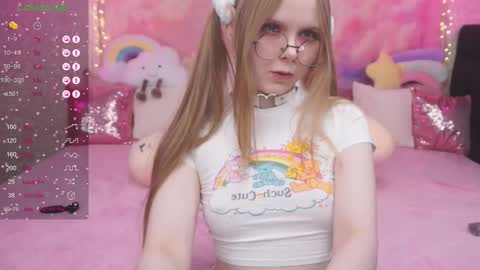 Snapshot of minx_girll chatting on March 8, 2025, 10:32 am Vikki online show from March 8, 2025, 10:32 am