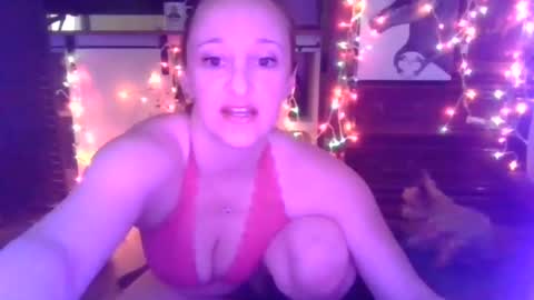 minxtress_macabre online show from January 4, 2025, 1:10 pm