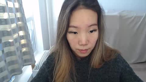 mira_g online show from February 3, 2026, 11:59 am