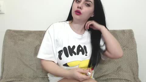 mira_jade online show from March 30, 2026, 7:04 pm