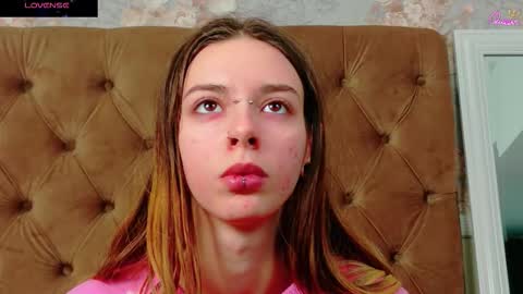 mira_lynxx online show from January 8, 2026, 5:10 am