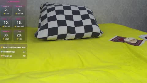 mira_one_ online show from February 8, 2025, 3:31 pm