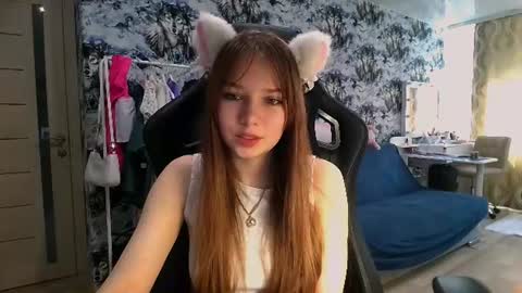 Snapshot of mira_princess chatting on July 8, 2026, 10:42 am MIRAcle online show from July 8, 2026, 10:42 am