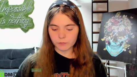 miraa_bloom online show from April 8, 2026, 2:06 pm