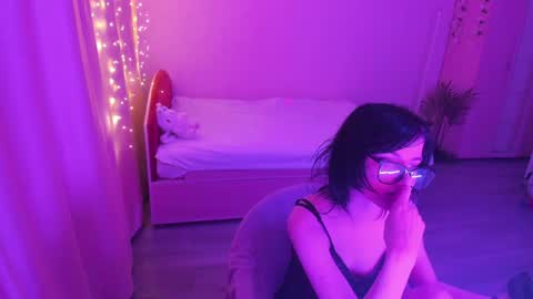 Snapshot of miragespark chatting on May 10, 2026, 9:42 pm miragespark online show from May 10, 2026, 9:42 pm