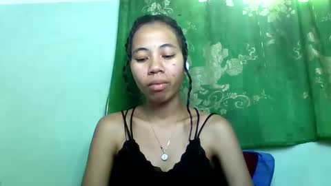 Snapshot of mirah881 chatting on May 29, 2026, 7:17 am mirah881 online show from May 29, 2026, 7:17 am