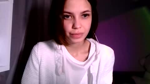 Snapshot of miralapics chatting on April 22, 2026, 9:27 pm MiraLaPics online show from April 22, 2026, 9:27 pm