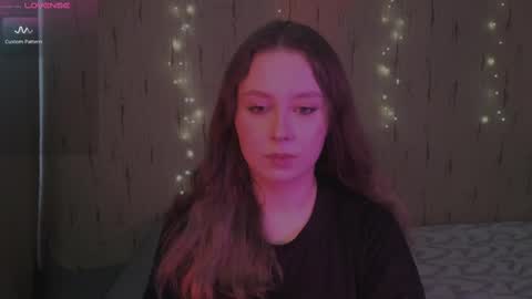 Kira online show from February 9, 2025, 1:46 pm