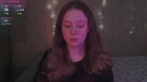 Kira online show from February 26, 2025, 3:32 am