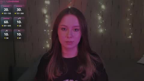 Kira online show from March 6, 2025, 4:07 pm