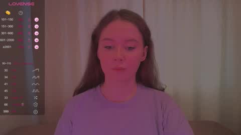 Kira online show from November 12, 2025, 11:43 am