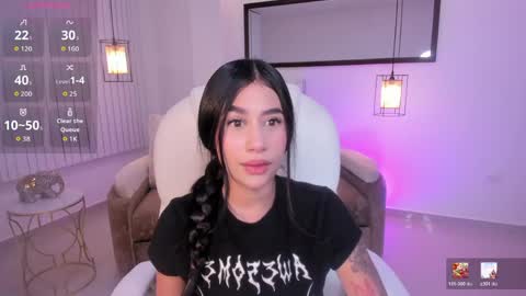 miranda_crawfor online show from April 27, 2026, 11:19 am