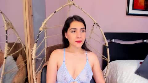 Snapshot of miranda_doll_ chatting on November 29, 2025, 12:08 pm online show from November 29, 2025, 12:08 pm