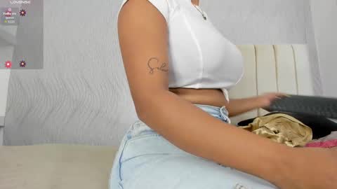 Snapshot of miranda_villa chatting on September 11, 2025, 12:16 pm Miranda online show from September 11, 2025, 12:16 pm