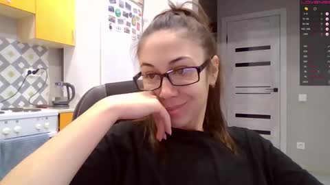 MIRANDA online show from October 19, 2025, 4:57 am