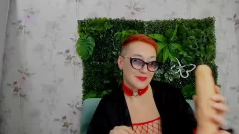 mirandagill online show from December 16, 2024, 12:06 pm