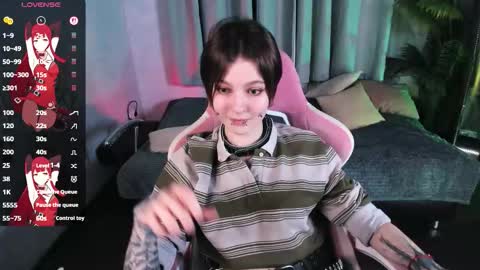 MiraVelle online show from November 4, 2025, 10:42 pm