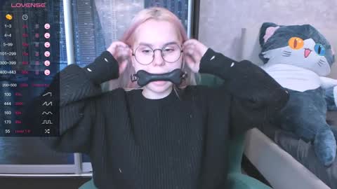 Kira online show from January 14, 2025, 2:40 am