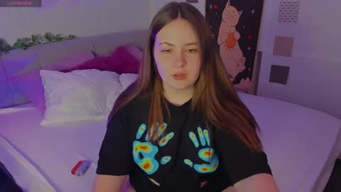 Snapshot of mireyalin chatting on May 17, 2026, 8:55 am Mireya online show from May 17, 2026, 8:55 am