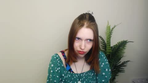 misaki_chan_ online show from April 4, 2026, 9:45 pm