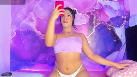 Snapshot of mishelbubble01 chatting on December 4, 2024, 12:25 pm mishelbubble01 online show from December 4, 2024, 12:25 pm