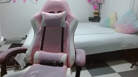 Mishka online show from March 2, 2025, 6:05 am