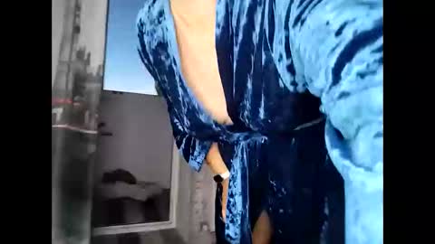 Misisssex online show from September 13, 2025, 4:07 pm